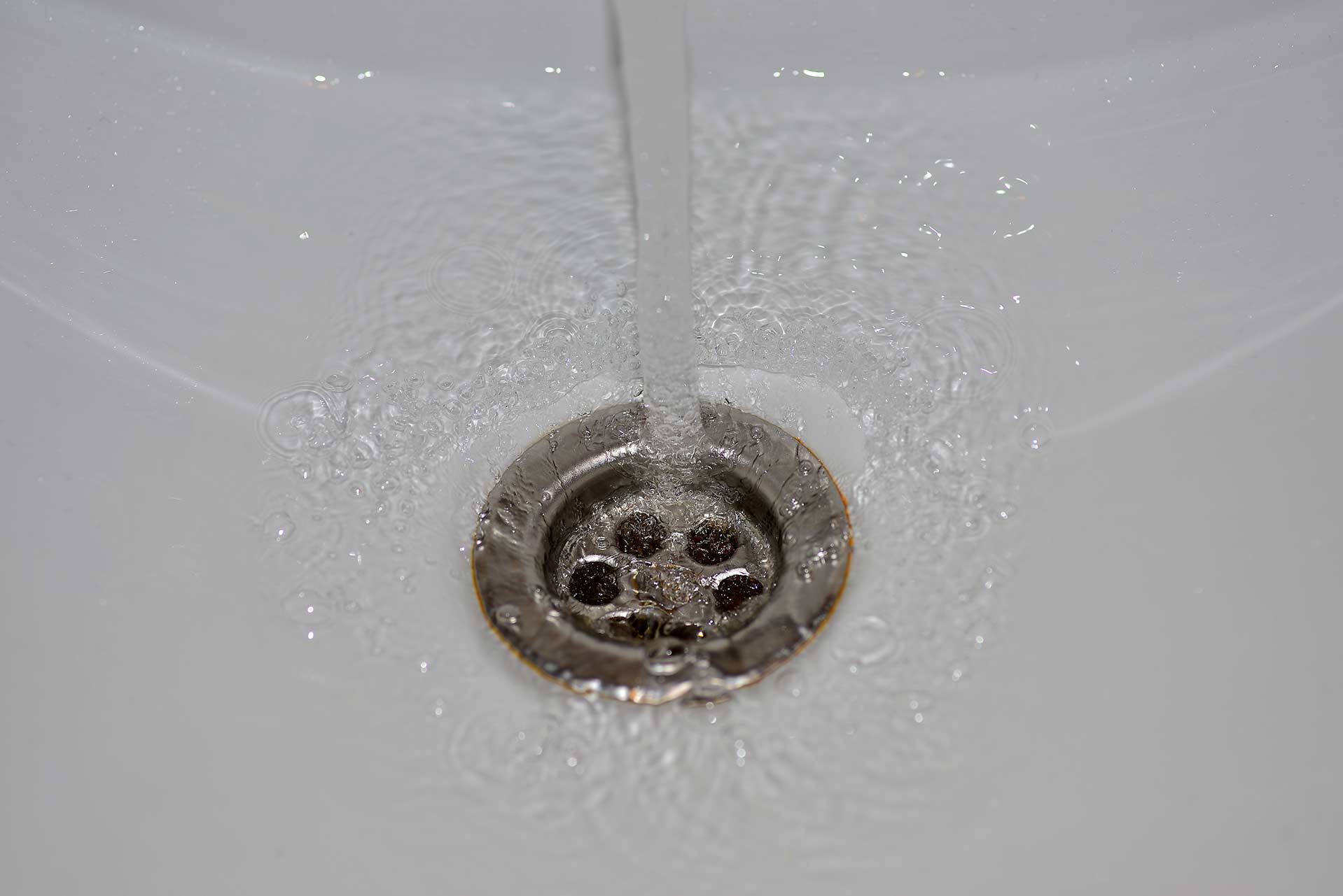 A2B Drains provides services to unblock blocked sinks and drains for properties in Motherwell.